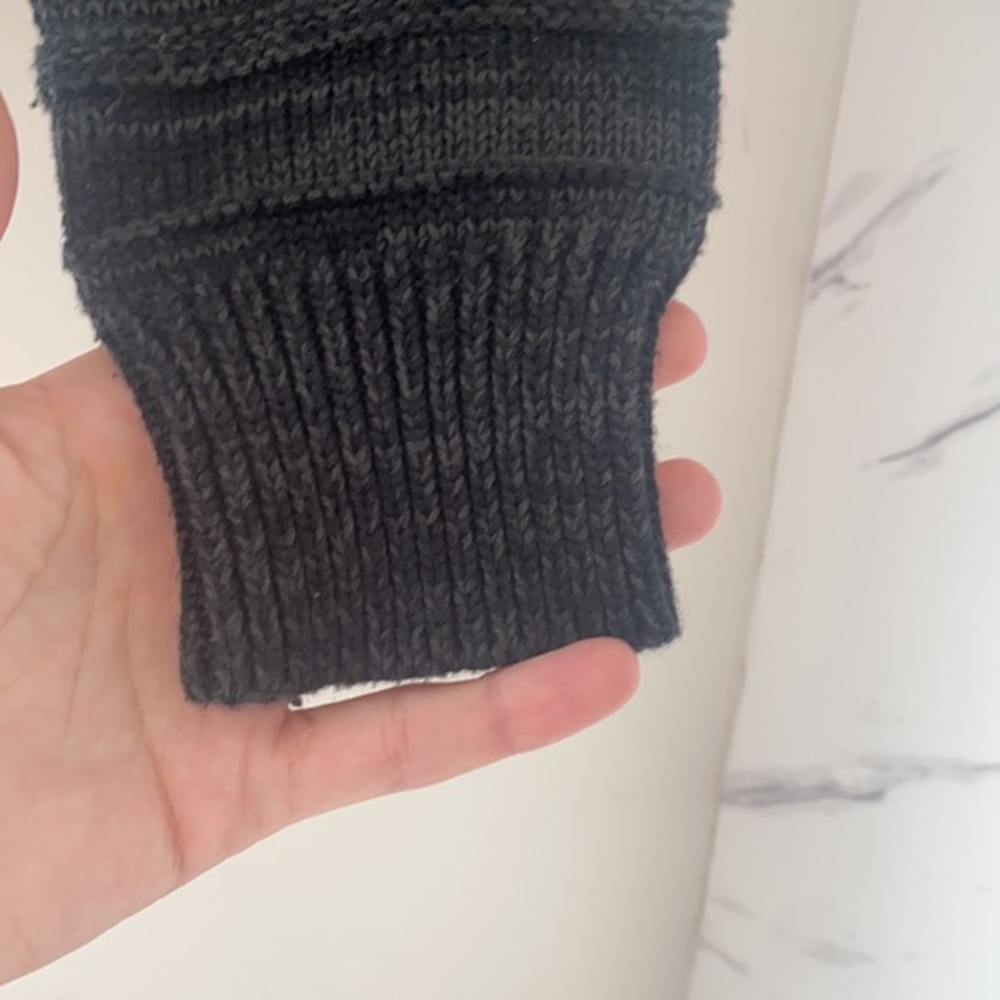 TIMEandTru women sweater size Small |166| - Picture 4 of 5